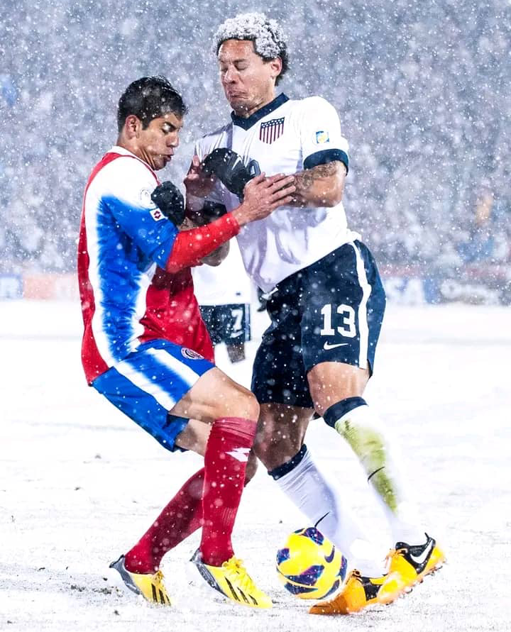 The match was played till the field was entirely covered in Snow 🌨️